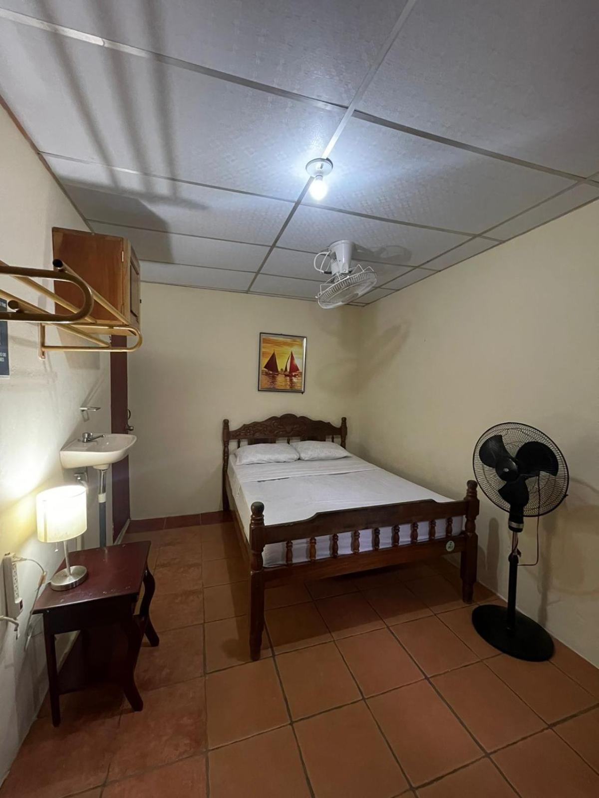 Hostal Los Chamos 南圣胡安 外观 照片