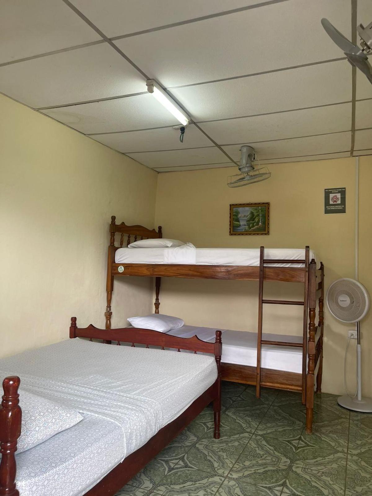 Hostal Los Chamos 南圣胡安 外观 照片