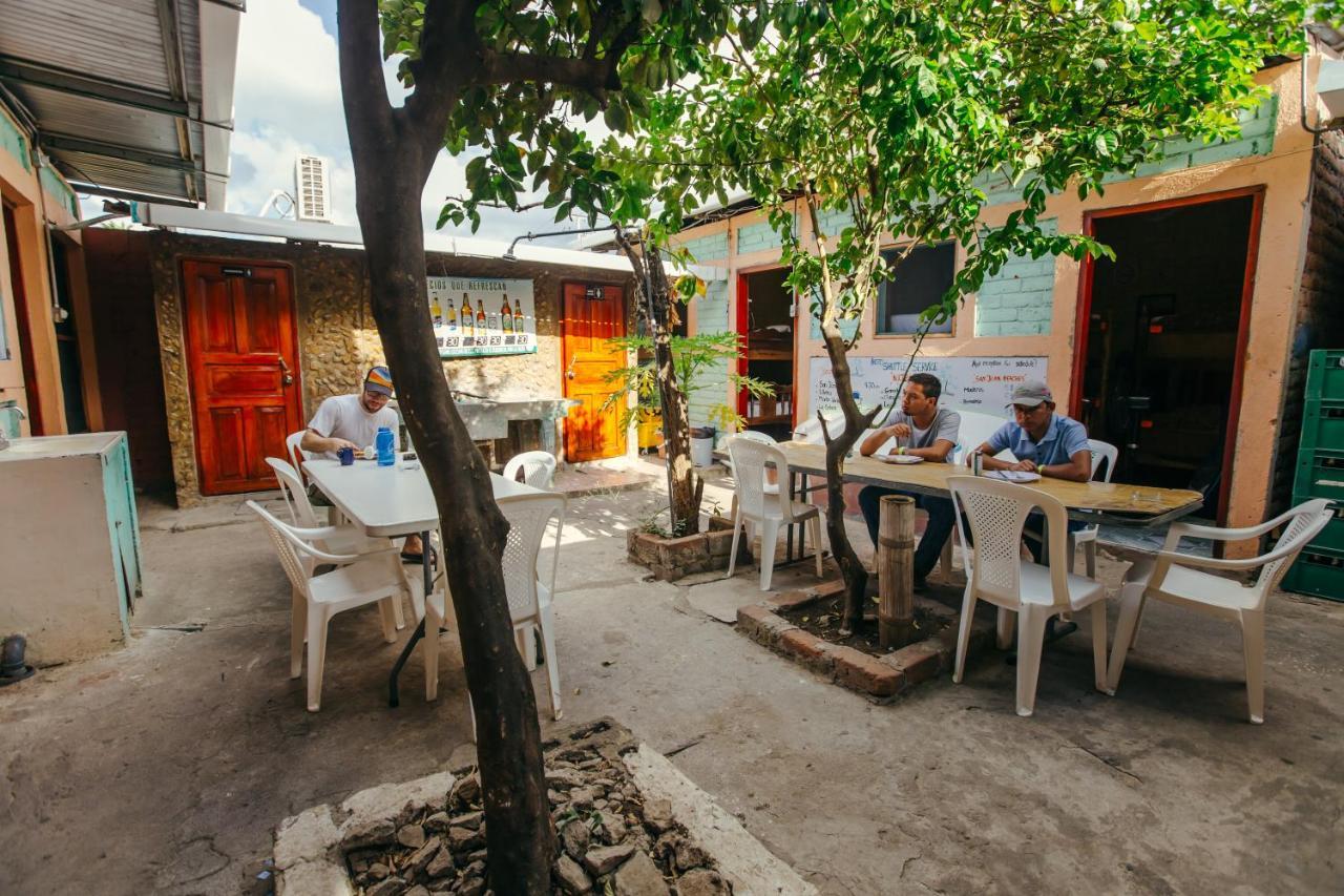 Hostal Los Chamos 南圣胡安 外观 照片